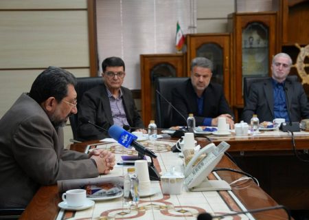 با تلاش مجموعه‌های صنفی، کمبودی در بازار احساس نمی‌شود/ ایران را بهتر از قبل می‌سازیم